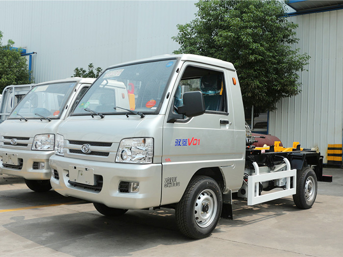 福田馭菱勾臂垃圾車-2方