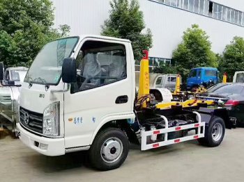 凱馬勾臂垃圾車-4方