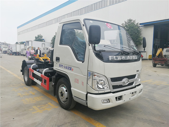 福田小卡勾臂垃圾車-4方