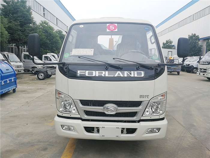 福田小卡勾臂垃圾車-4方