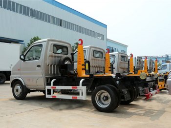長安勾臂垃圾車-4方