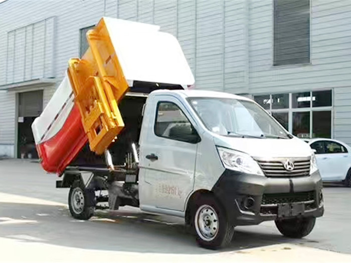 長安掛桶垃圾車-3方