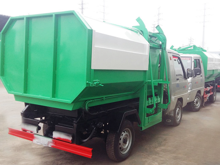 福田馭菱掛桶垃圾車-3方
