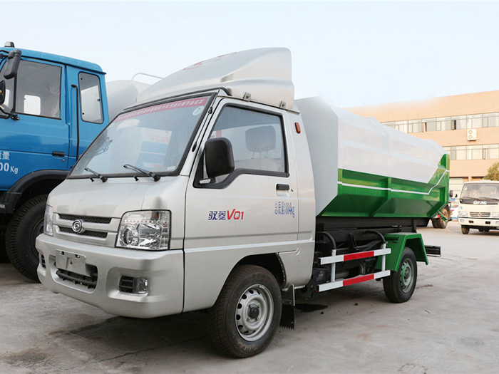 福田馭菱掛桶垃圾車-3方