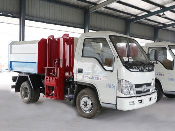 福田小卡掛桶垃圾車-3方
