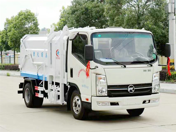 凱馬掛桶垃圾車-5方