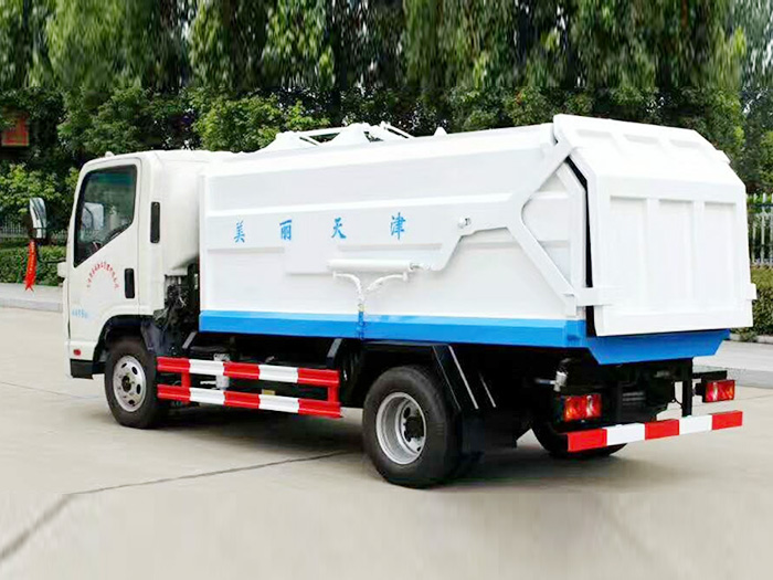 凱馬掛桶垃圾車-5方