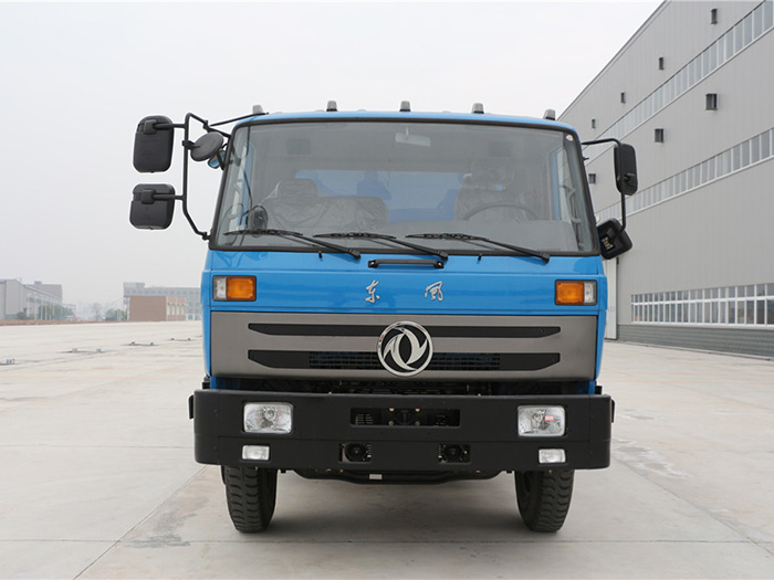 東風(fēng)145掛桶垃圾車-12方