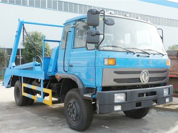 東風(fēng)145擺臂垃圾車-10方