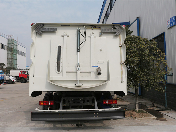 東風(fēng)天錦洗掃車