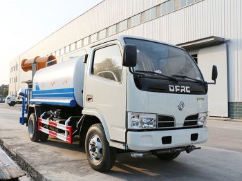 東風(fēng)噴霧降塵車-4.5方