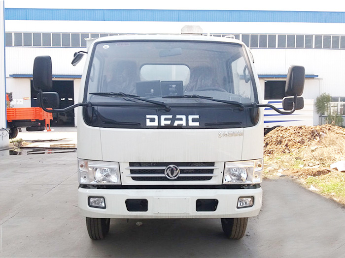 東風(fēng)小多利卡吸塵車
