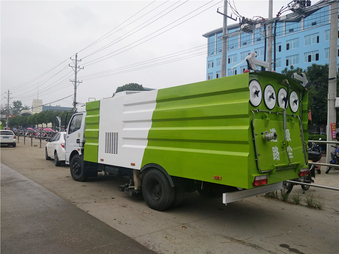 大多利卡吸塵車(chē)