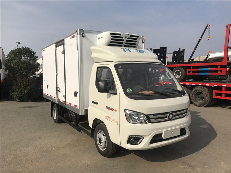 國(guó)六 福田祥菱M（3.7米冷藏車(chē)）