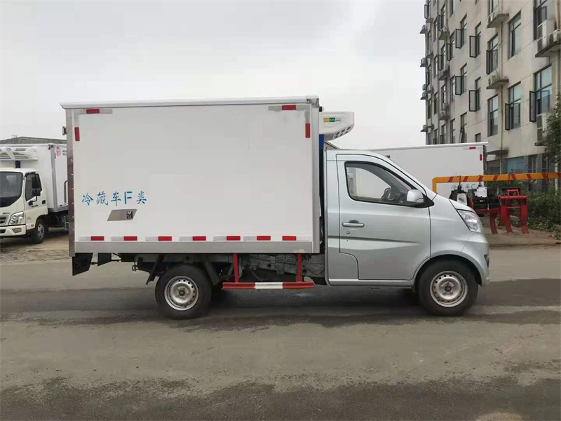 國六 長(zhǎng)安2.68米單輪小型冷藏車