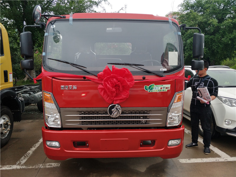 王牌藍(lán)牌平板運(yùn)輸車