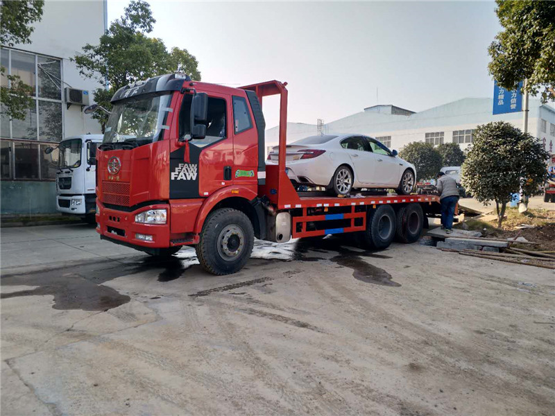 解放后八輪平板車