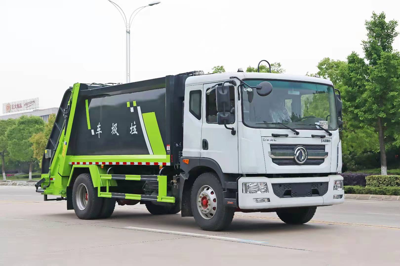東風(fēng)D9系列壓縮式垃圾車(chē)