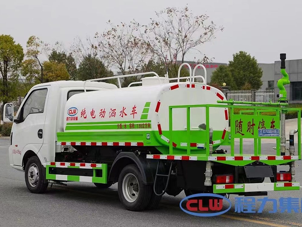 東風(fēng)3方電動灑水車