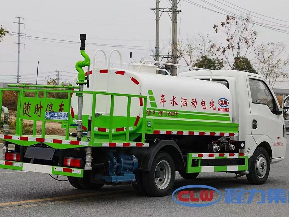 東風(fēng)3方電動灑水車