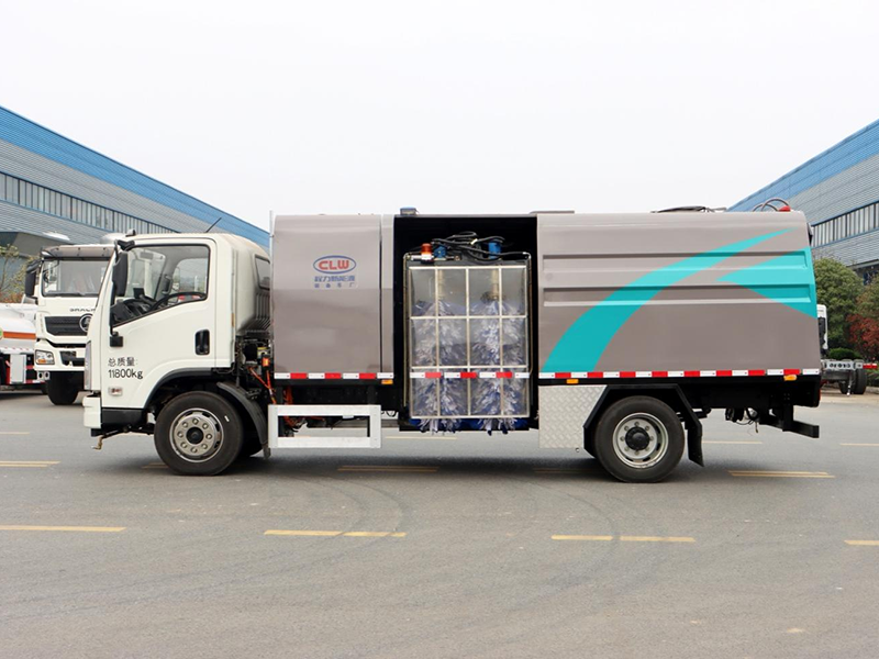 CL5120GQXBEV型純電動(dòng)護(hù)欄清洗車