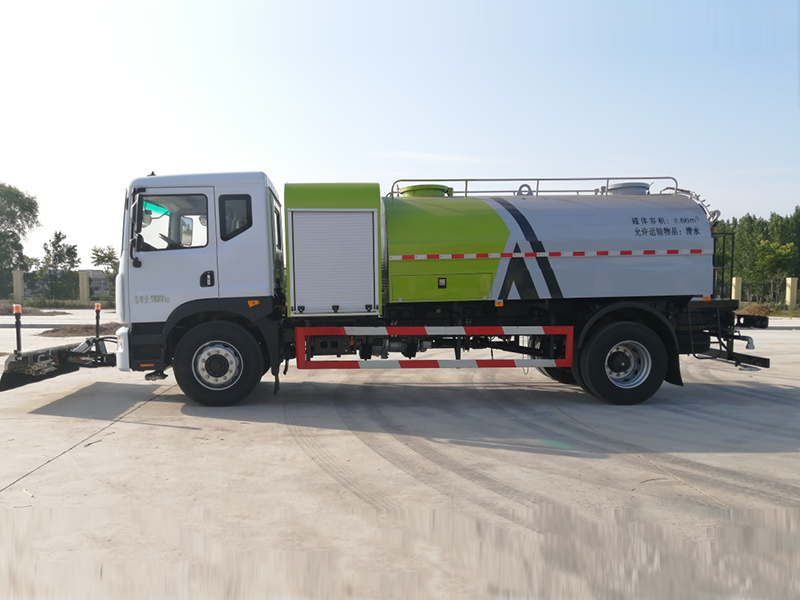 CL5180GQXBEV型純電動清洗車